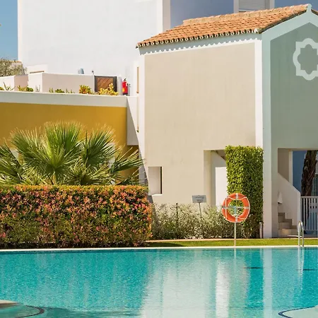 2 Bedroom Awesome In *